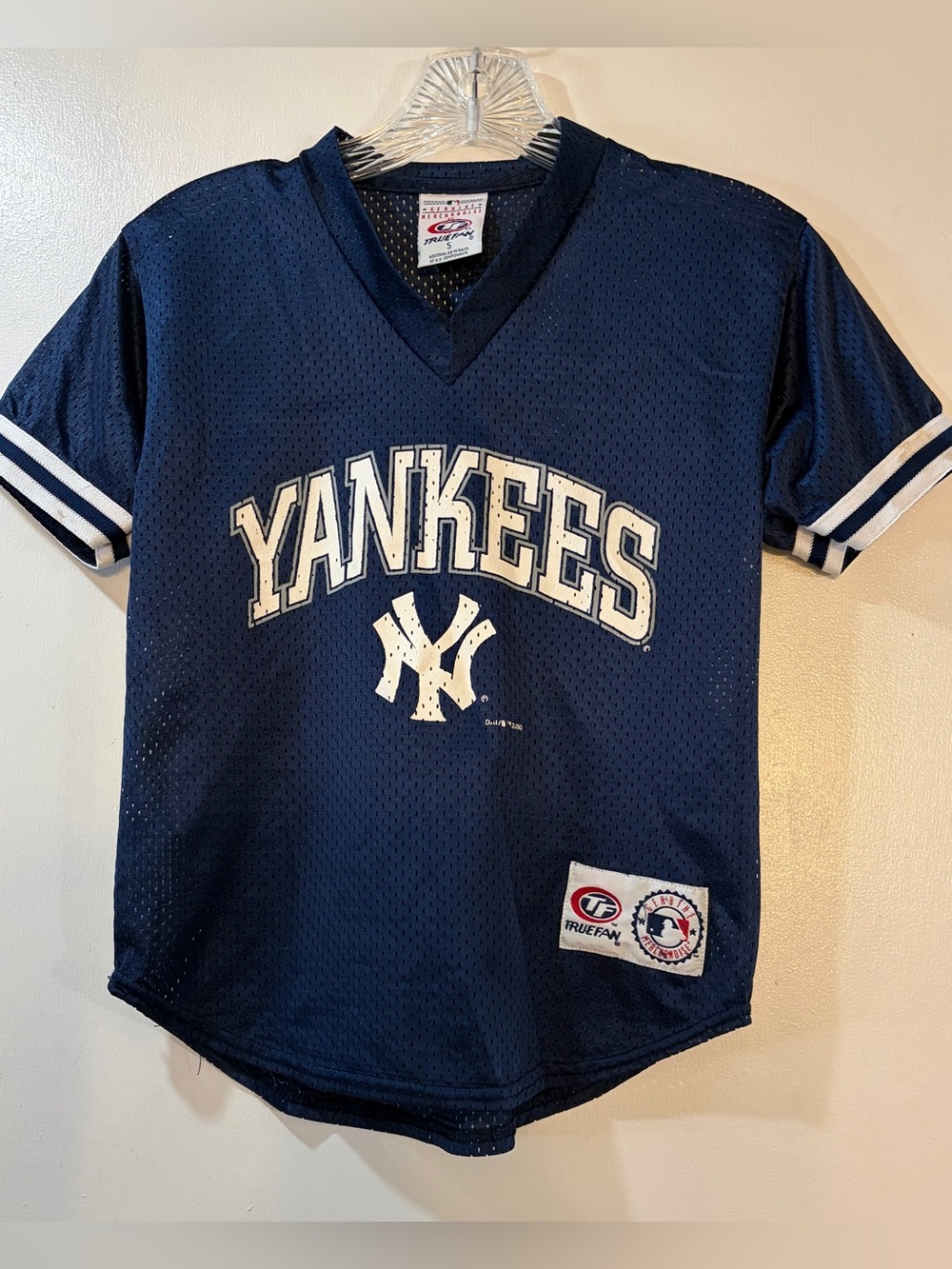 True Fan New York Yankees Mesh Jersey Youth Size Small